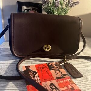 Coach Dinky bag in mahogany glovetanned leather